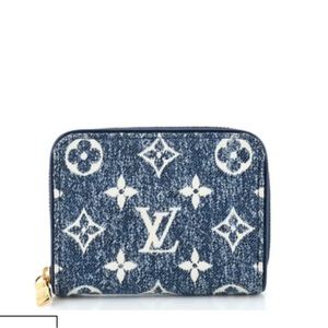 NWT‼️ LOUIS VUITTON DENIM WALLET